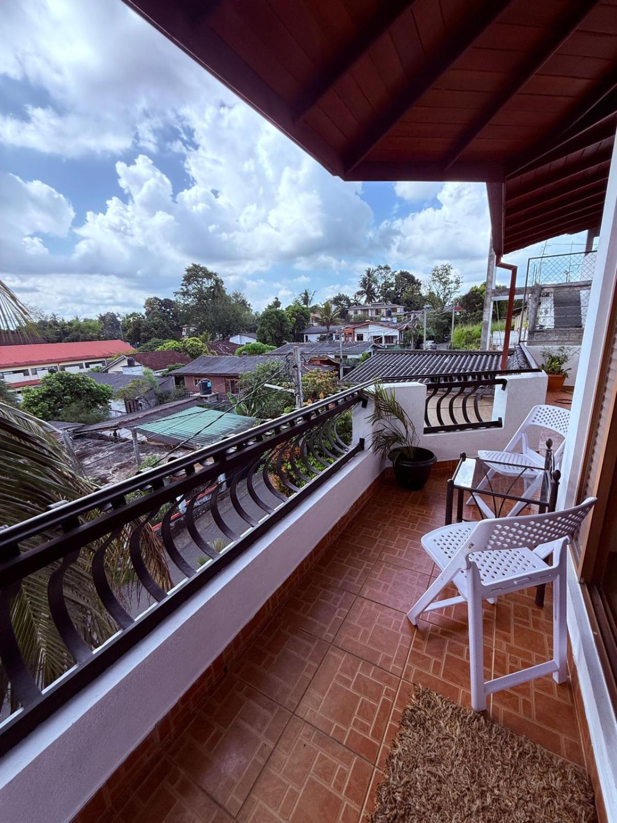 Resident View Homestay Kandy Exteriér fotografie